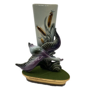 RARE VINTAGE HULL POTTERY 96 TRIANGULAR VASE DUCK GOOSE BIRD IN FLIGHT CATTAILS